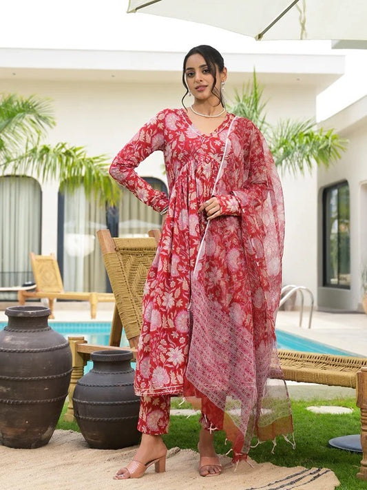 Red printed Kurta with Trousers with dupatta